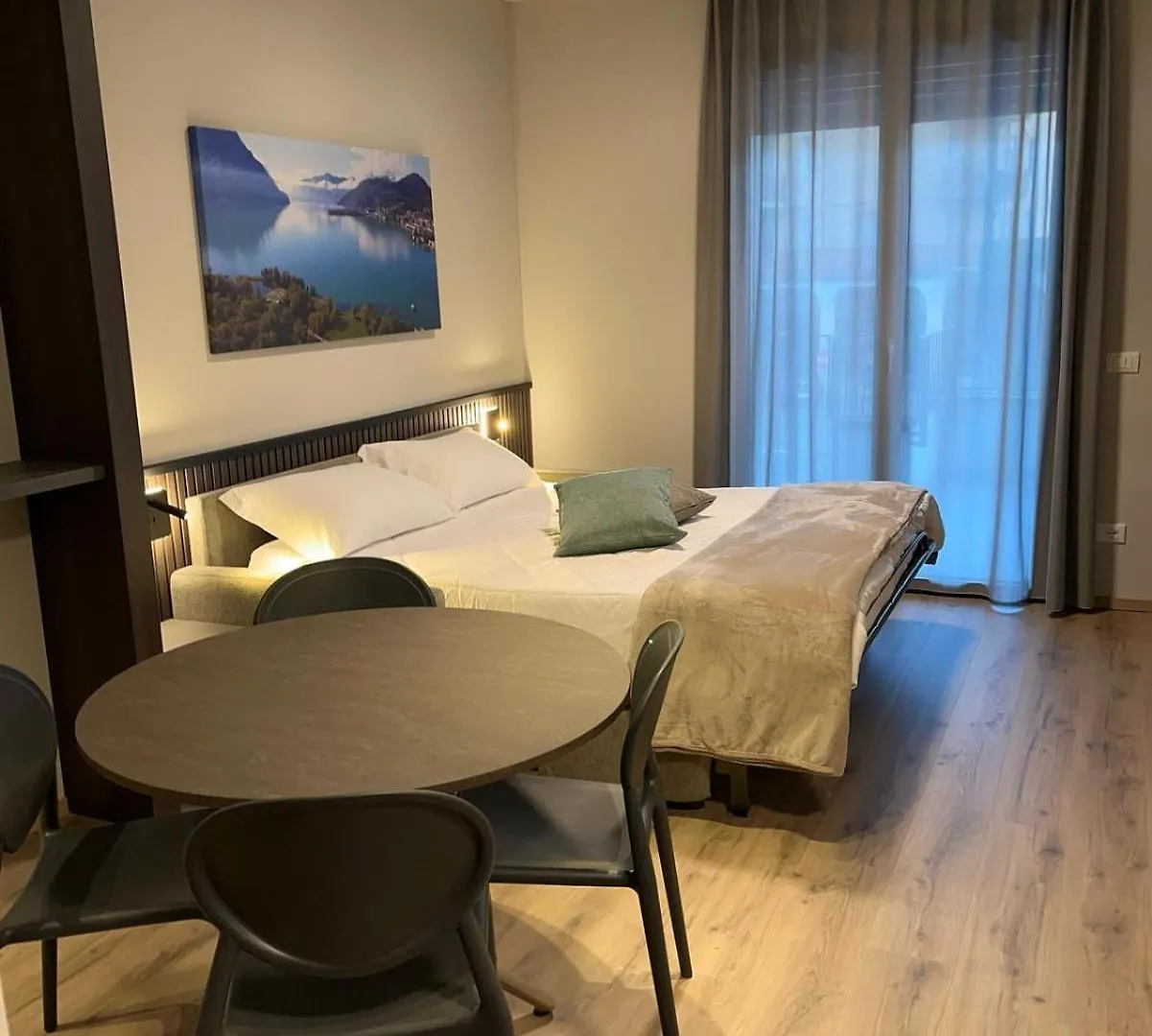 Baia Delle Rose Holiday Apartments Costa Volpino