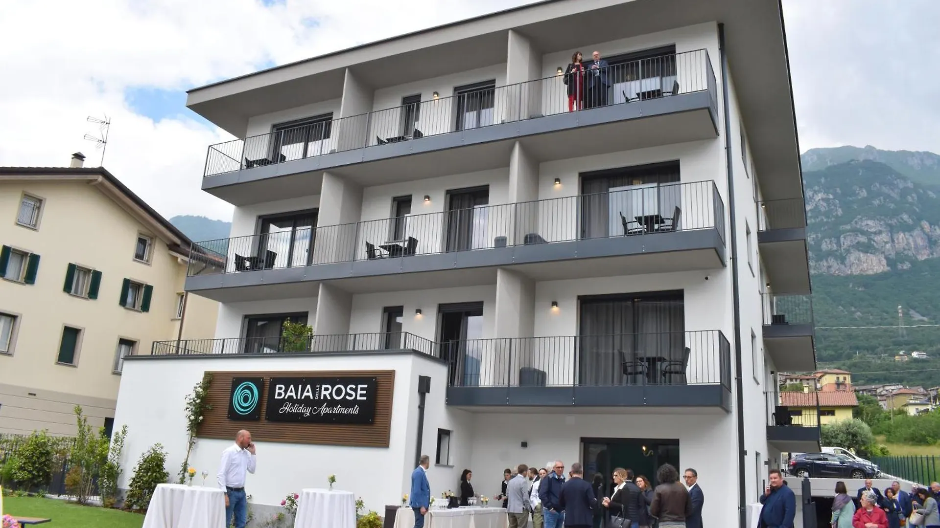 Baia Delle Rose Holiday Apartments Costa Volpino Italie
