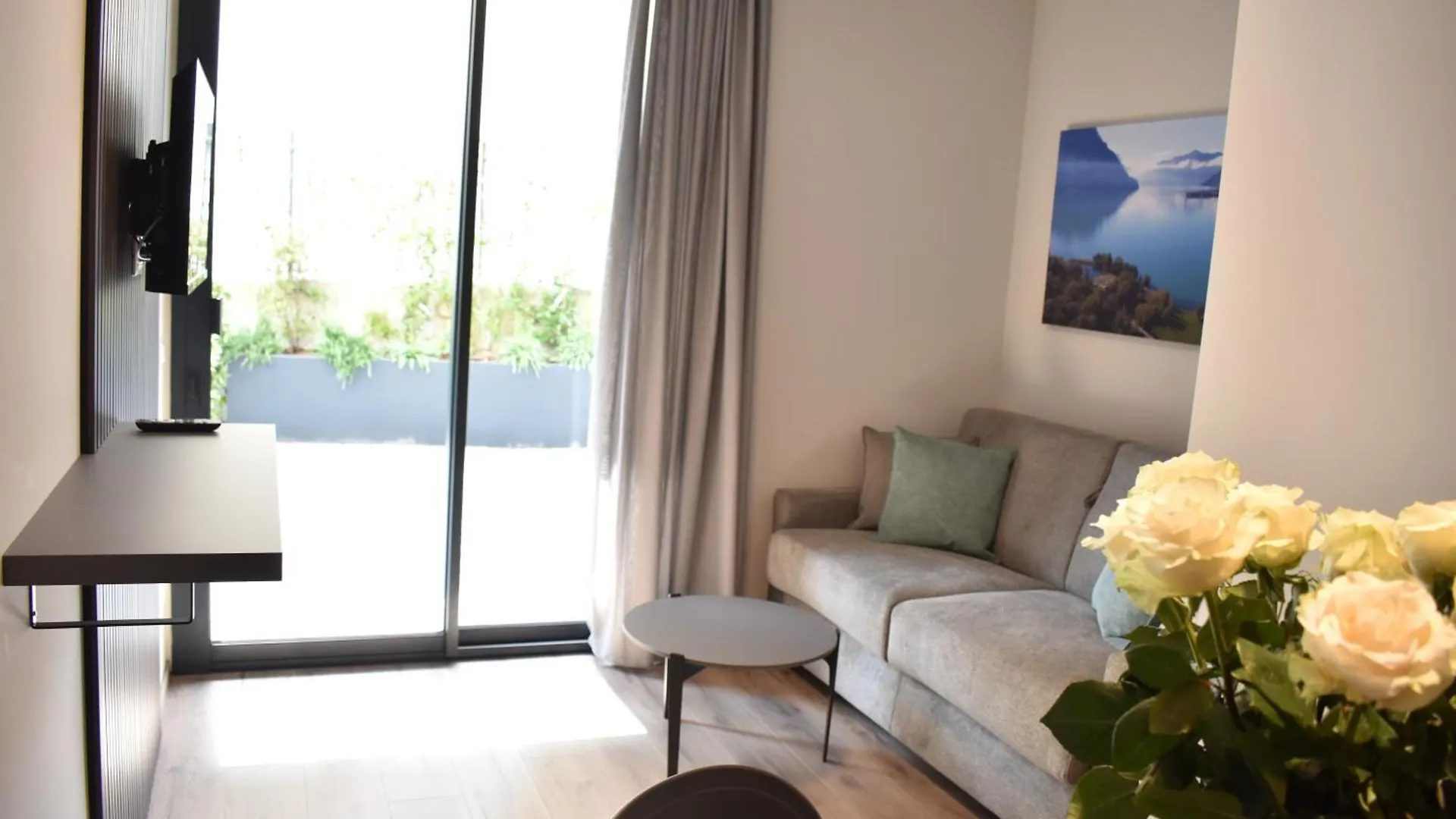 Baia Delle Rose Holiday Apartments Costa Volpino Italie